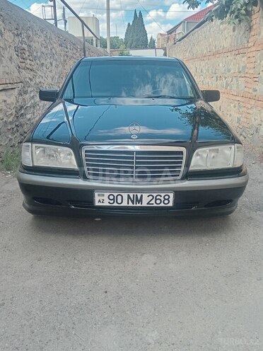 Mercedes C 200-1