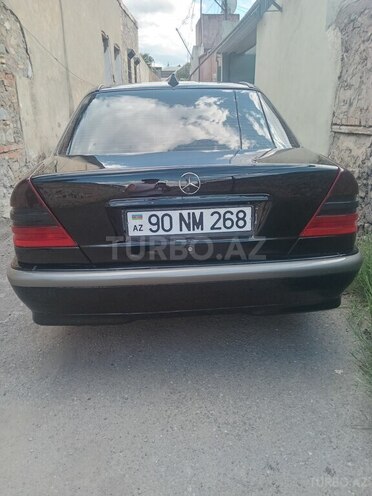 Mercedes C 200-2
