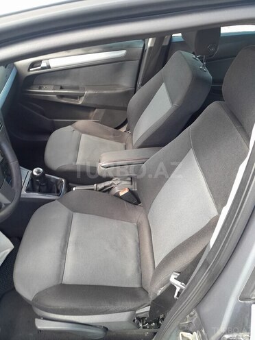 Opel Astra-2