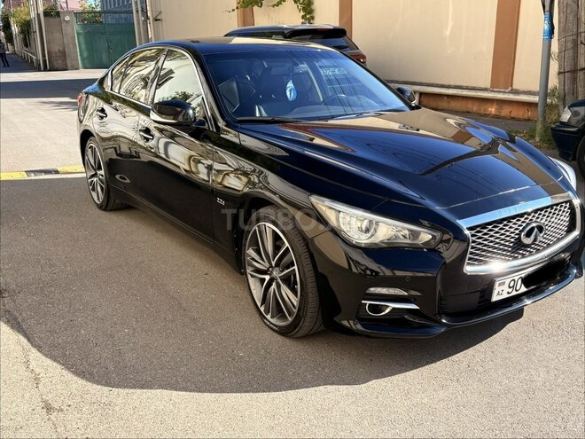 Infiniti Q50-4