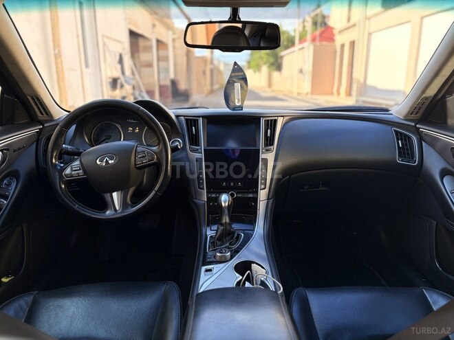 Infiniti Q50-8