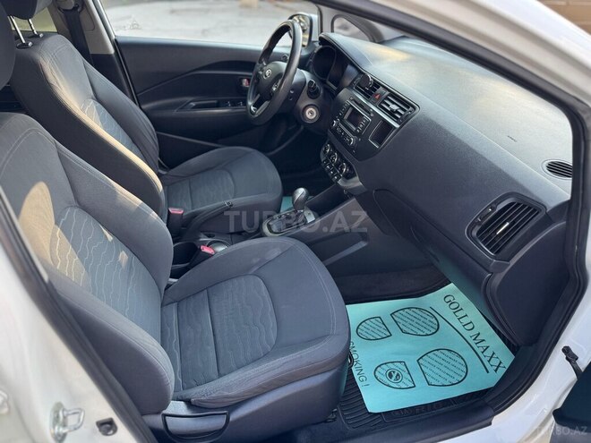 Kia Rio-15