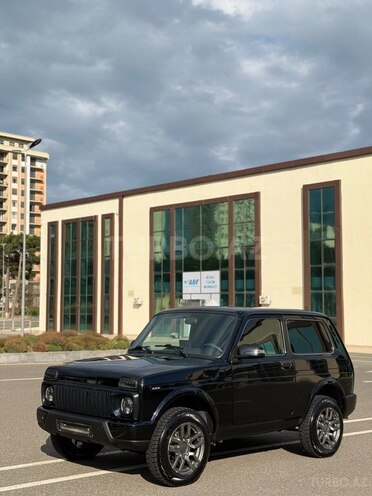 LADA (VAZ) Niva-8