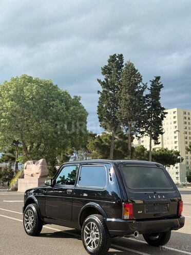 LADA (VAZ) Niva-6