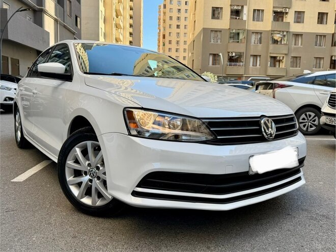 Volkswagen Jetta-1