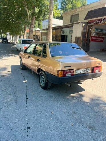 LADA (VAZ) 21099-10