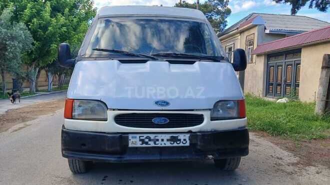 Ford Transit-1