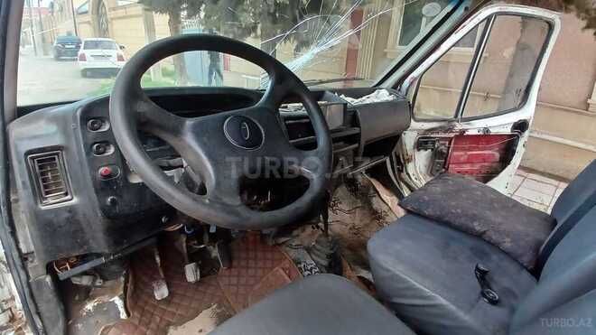 Ford Transit-2
