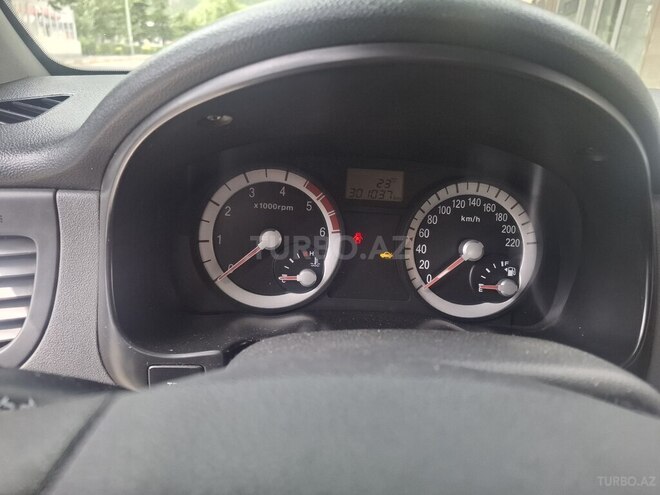 Kia Rio-9