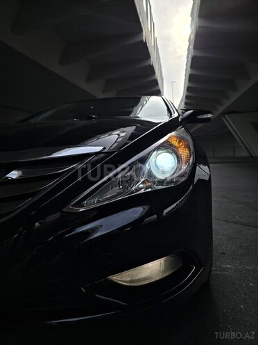 Hyundai Sonata-3