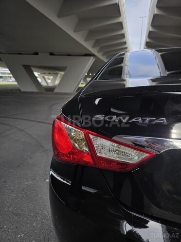 Hyundai Sonata-5