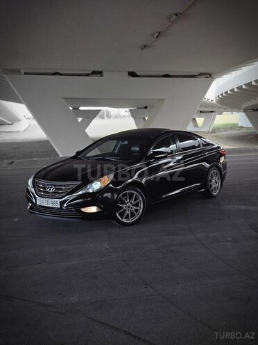 Hyundai Sonata-20
