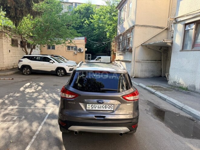 Ford Kuga-5