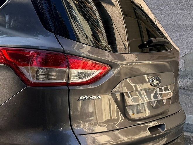 Ford Kuga-6