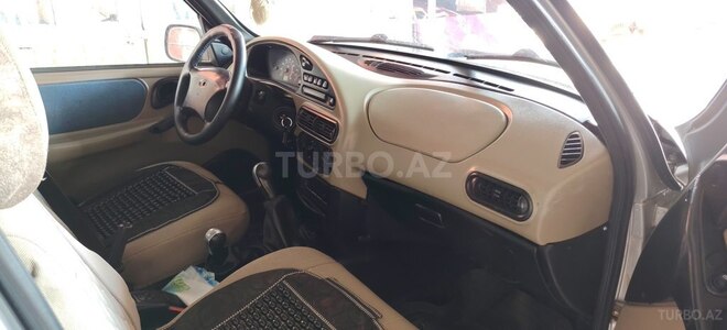 Chevrolet Niva-8