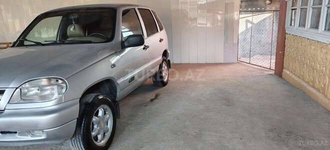 Chevrolet Niva-3