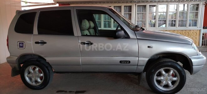 Chevrolet Niva-6