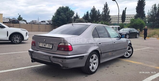 BMW 528-5