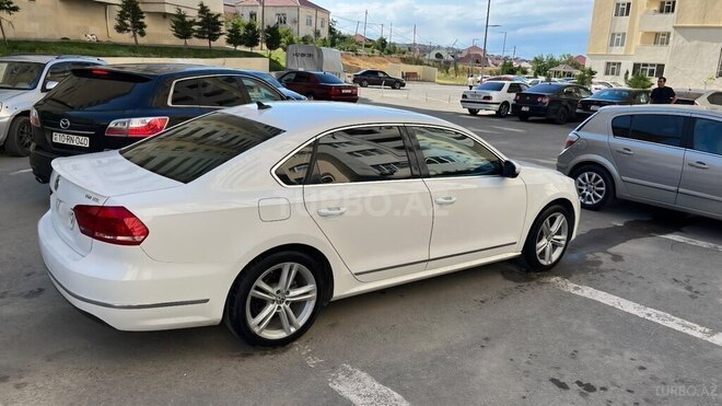 Volkswagen Passat-2