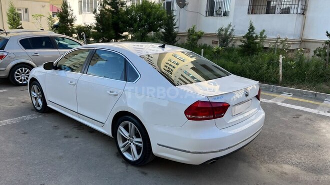 Volkswagen Passat-4