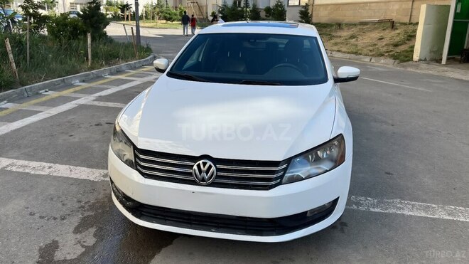 Volkswagen Passat-1