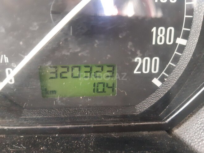 Skoda Fabia-2