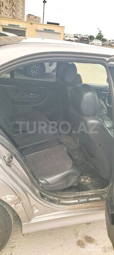 BMW 528-9