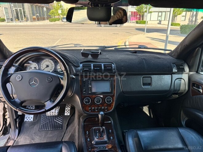 Mercedes ML 320-6