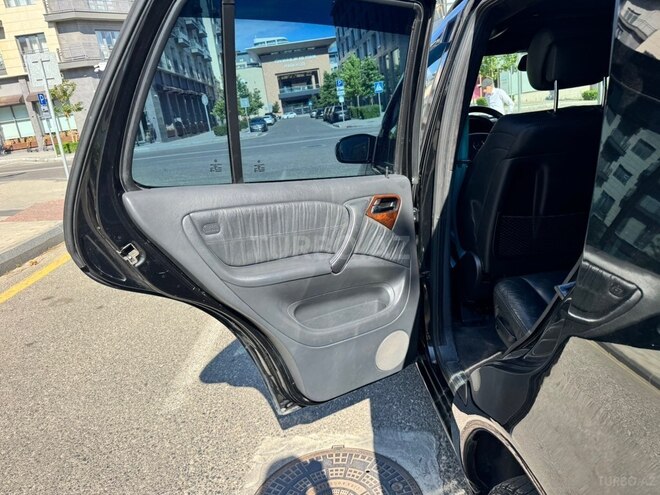 Mercedes ML 320-12