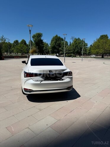 Lexus ES 250-4