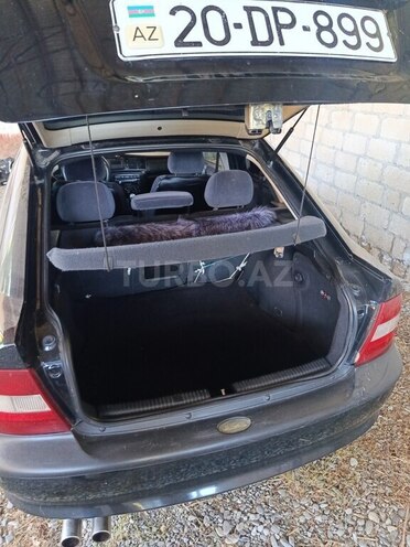 Opel Vectra-9