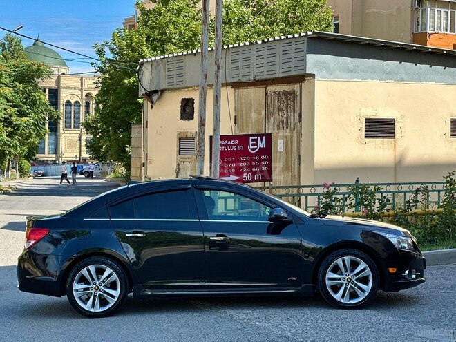 Chevrolet Cruze-5