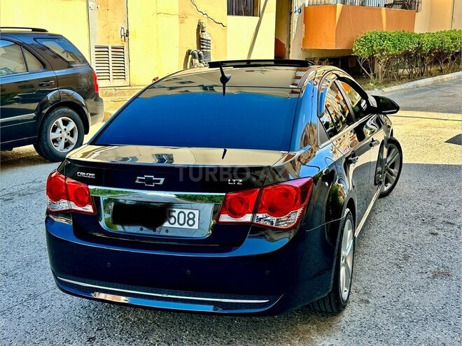 Chevrolet Cruze-16
