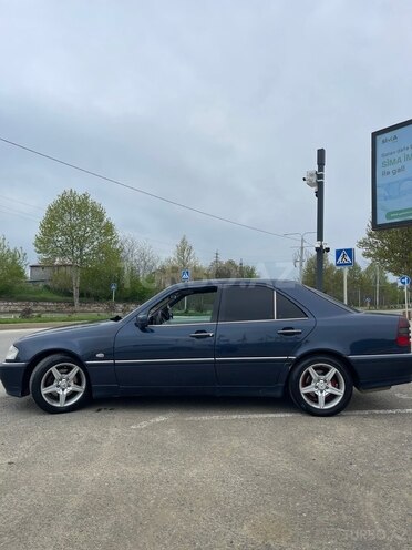 Mercedes C 240-9