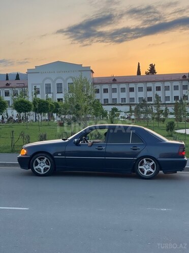 Mercedes C 240-4
