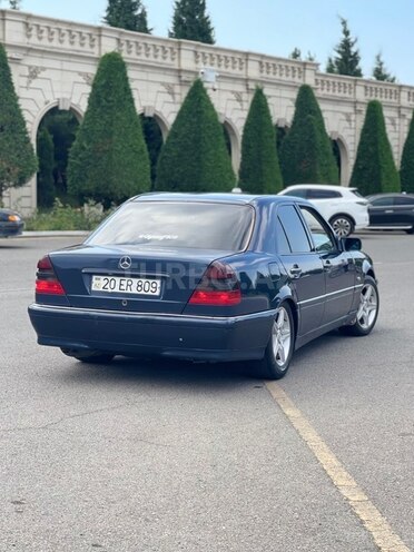 Mercedes C 240-3