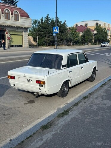 LADA (VAZ) 21011-2