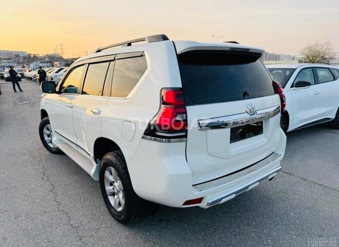 Toyota Land Cruiser Prado-2