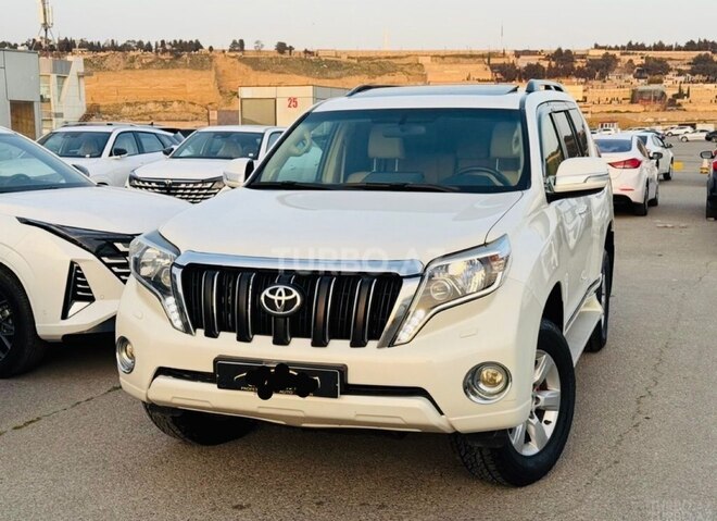 Toyota Land Cruiser Prado-4