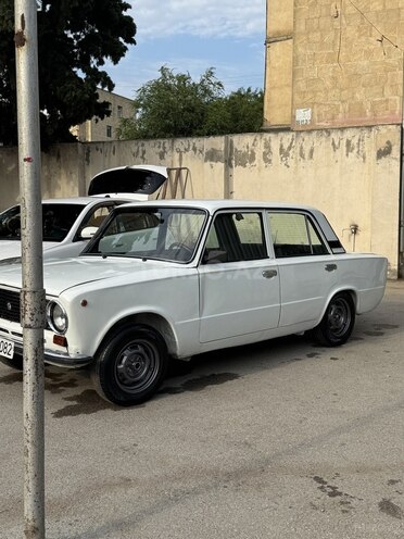 LADA (VAZ) 21011-3