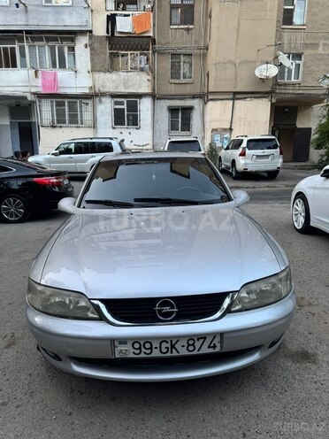 Opel Vectra-10