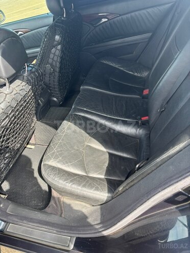 Mercedes E 220-7