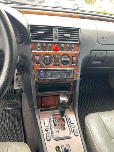 Mercedes C 240-7