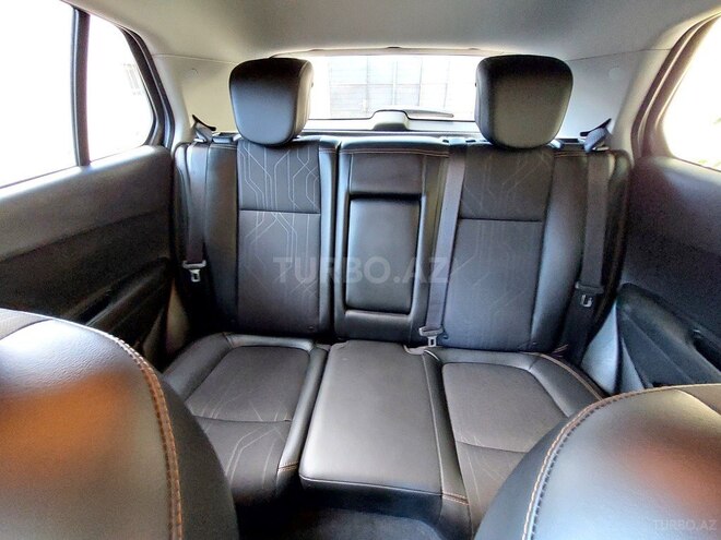 Chevrolet Trax-11