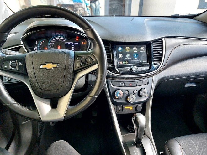 Chevrolet Trax-13
