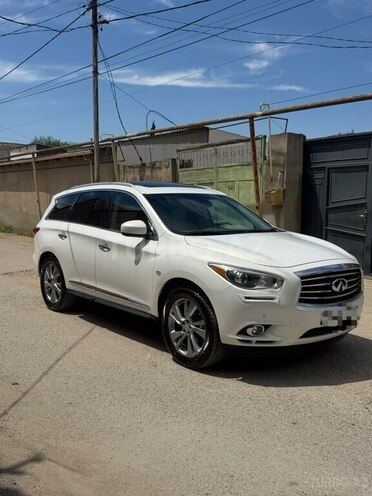 Infiniti JX35-2