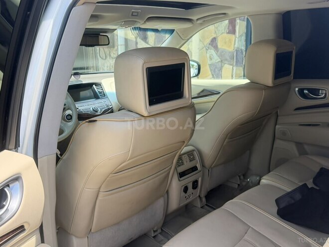 Infiniti JX35-8