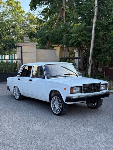 LADA (VAZ) 2107-3