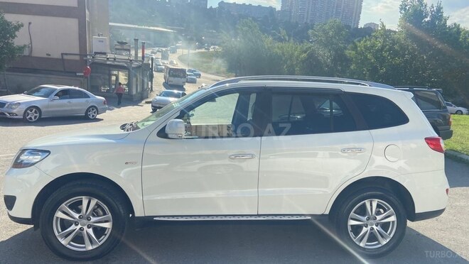 Hyundai Santa Fe-4