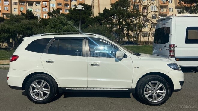 Hyundai Santa Fe-3